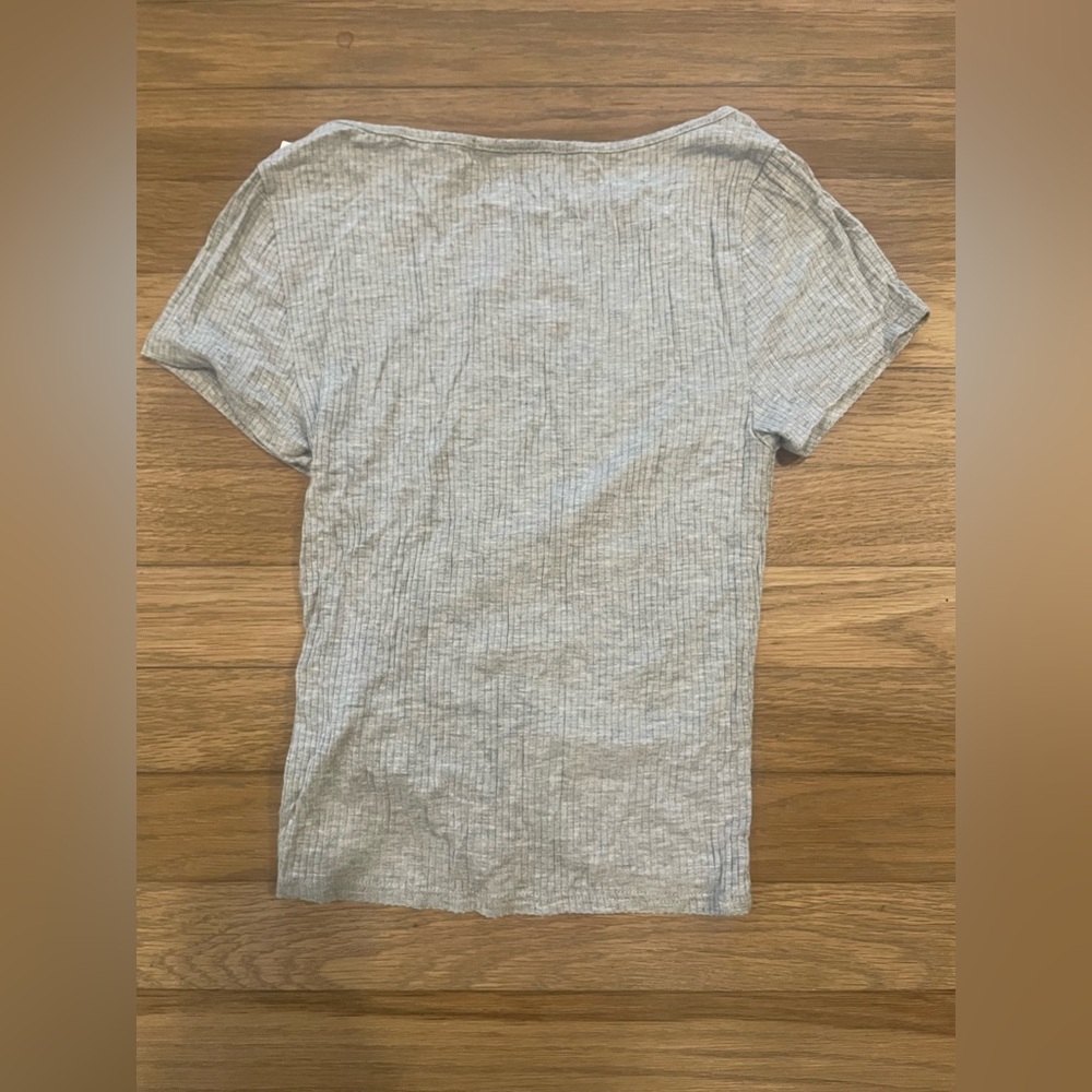 Gray Ruched Top - Picture 3 of 3